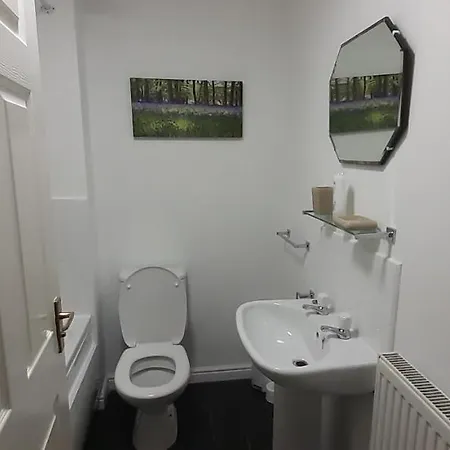 Hawksworth House: Convenient NEC & Airport Stay with Free Parking Birmingham Exterior photo